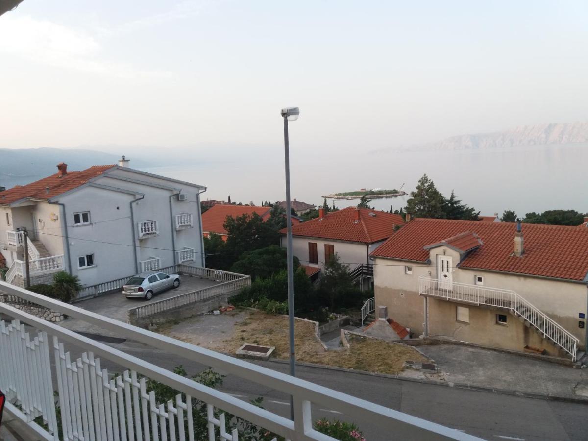 Nina Seaview Apartment โนวีวีโนดอลสกี ภายนอก รูปภาพ
