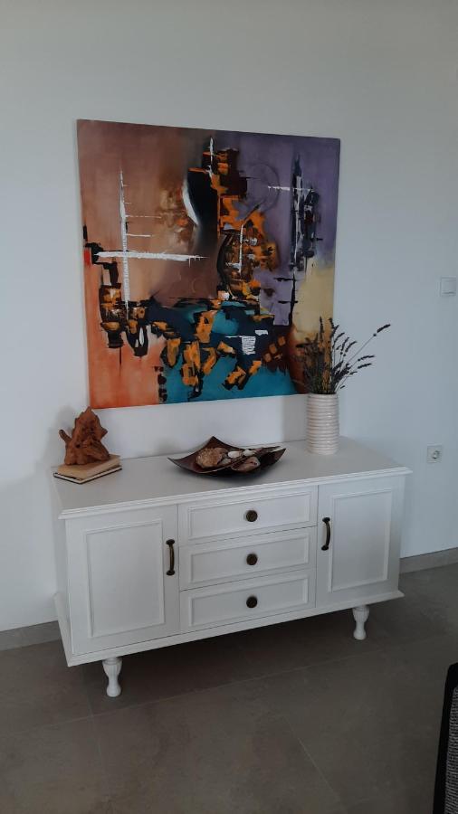 Nina Seaview Apartment โนวีวีโนดอลสกี ภายนอก รูปภาพ